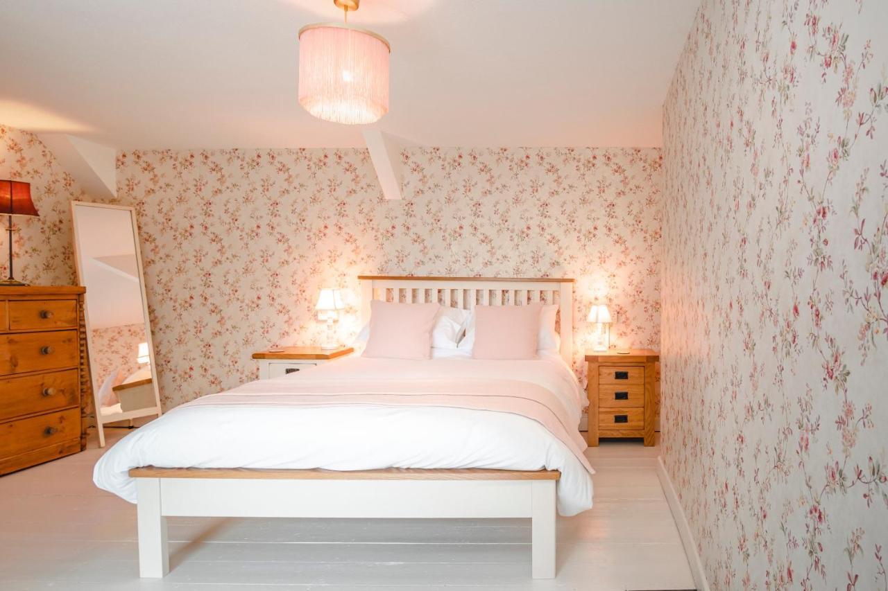 The Green Door Vegan B&B Llanon Kültér fotó